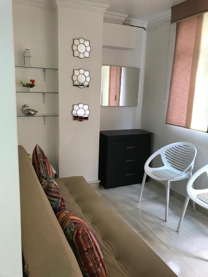 Apartamentos Amoblados Jg De La 70 Medellín Exteriör bild