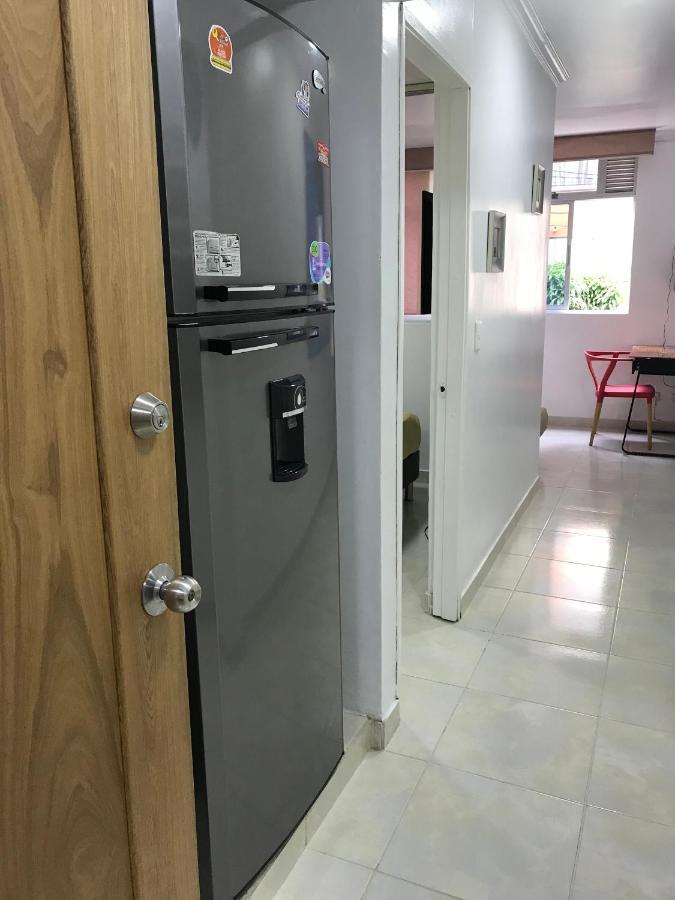 Apartamentos Amoblados Jg De La 70 Medellín Exteriör bild