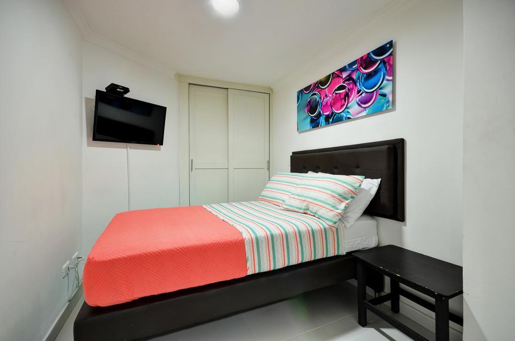 Apartamentos Amoblados Jg De La 70 Medellín Exteriör bild