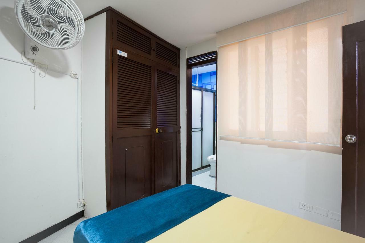 Apartamentos Amoblados Jg De La 70 Medellín Exteriör bild
