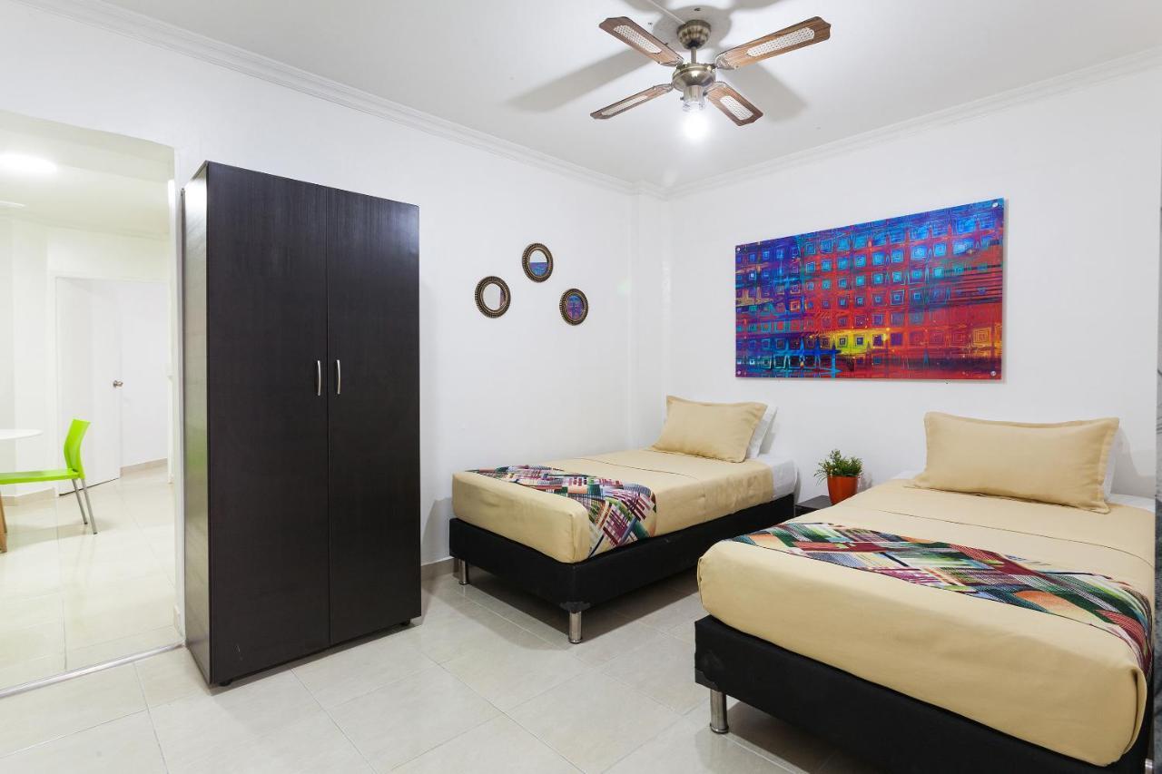 Apartamentos Amoblados Jg De La 70 Medellín Exteriör bild