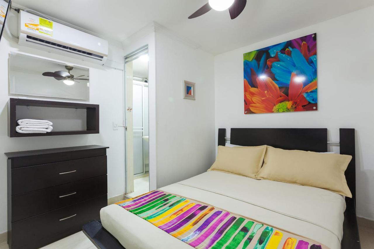 Apartamentos Amoblados Jg De La 70 Medellín Exteriör bild